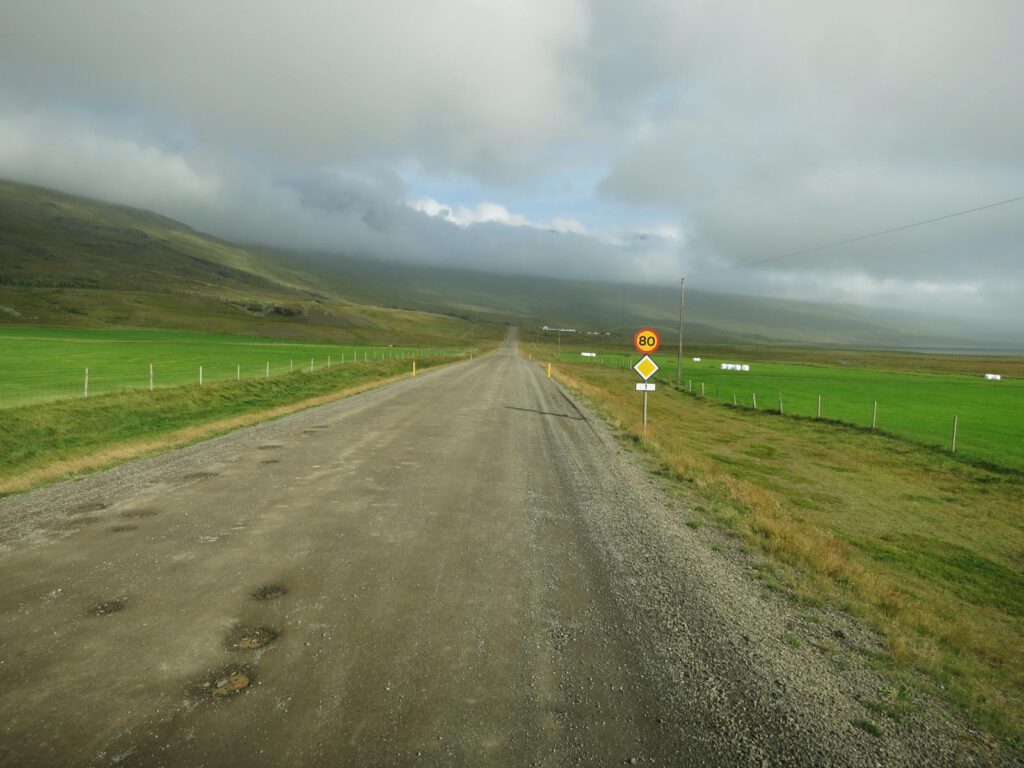 Gravel-Road ... unbefestigte Straße .... grrrrr .... 