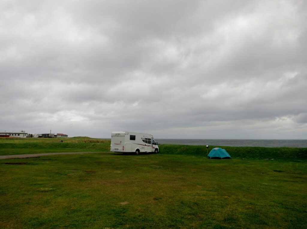 Camping in Akranes direkt am Wasser 