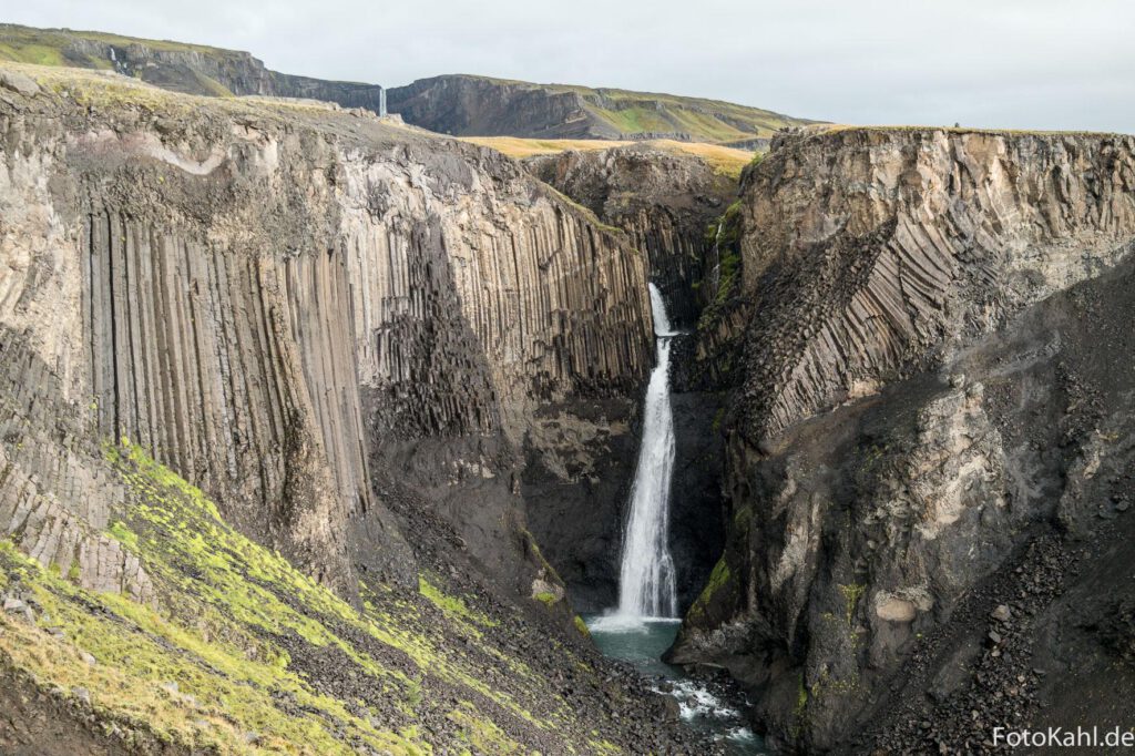 Auf dem Weg zum Wasserfall Hengifoss 