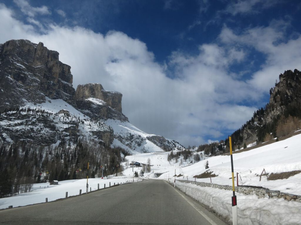 Fahrt über das Grödnerjoch