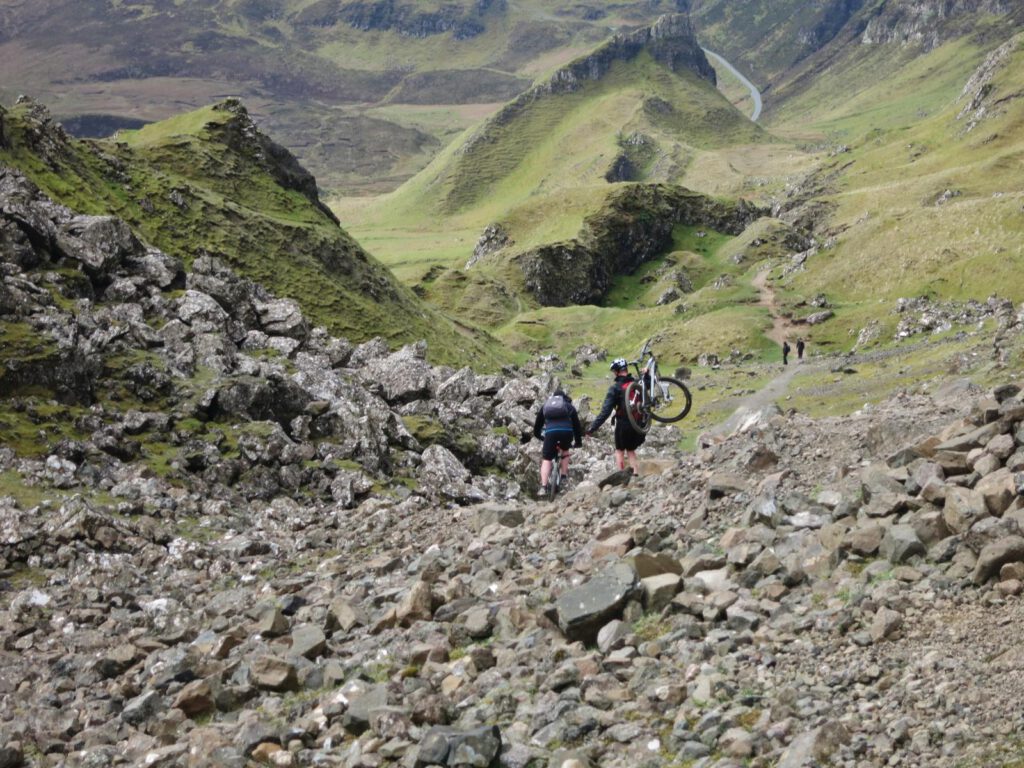 Radfaher im Quiraing - Hallo? 