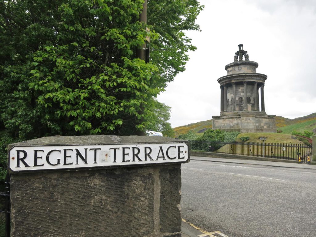 Burns Monument