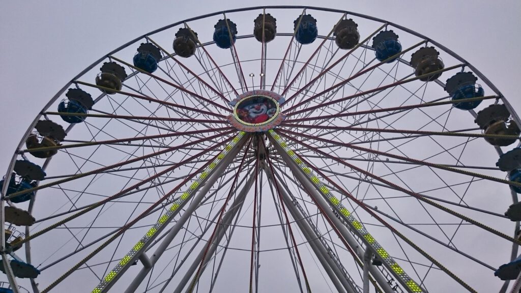 Leipziger Weihnachtsmarkt / Spuk unterm Riesenrad - Augustusplatz