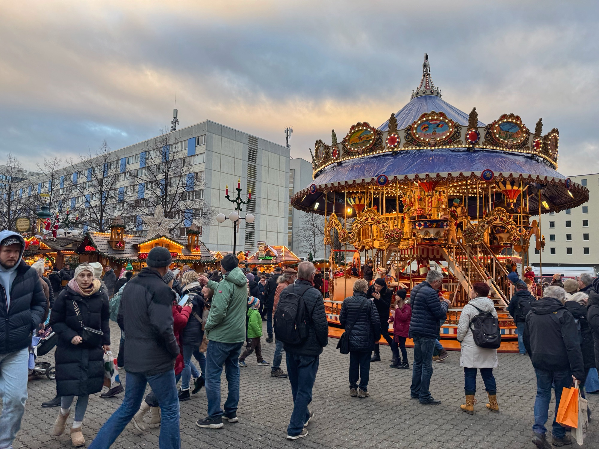 nostalgisches Karussell Leipziger Weihnachtsmarkt