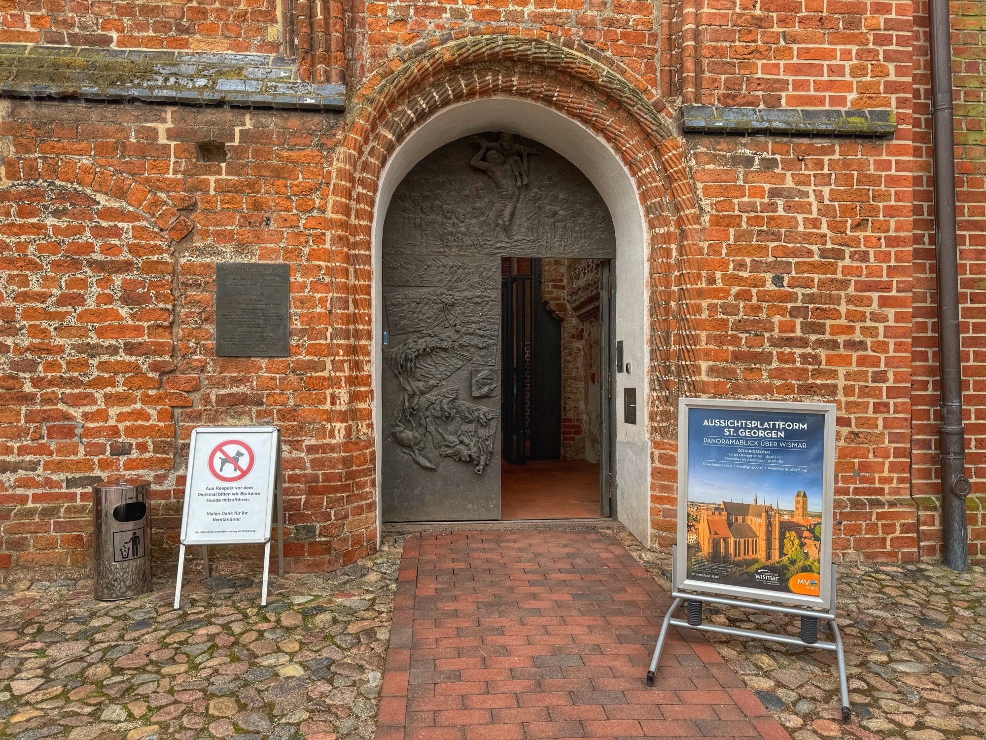 St. Georgenportal / Kirche Wismar