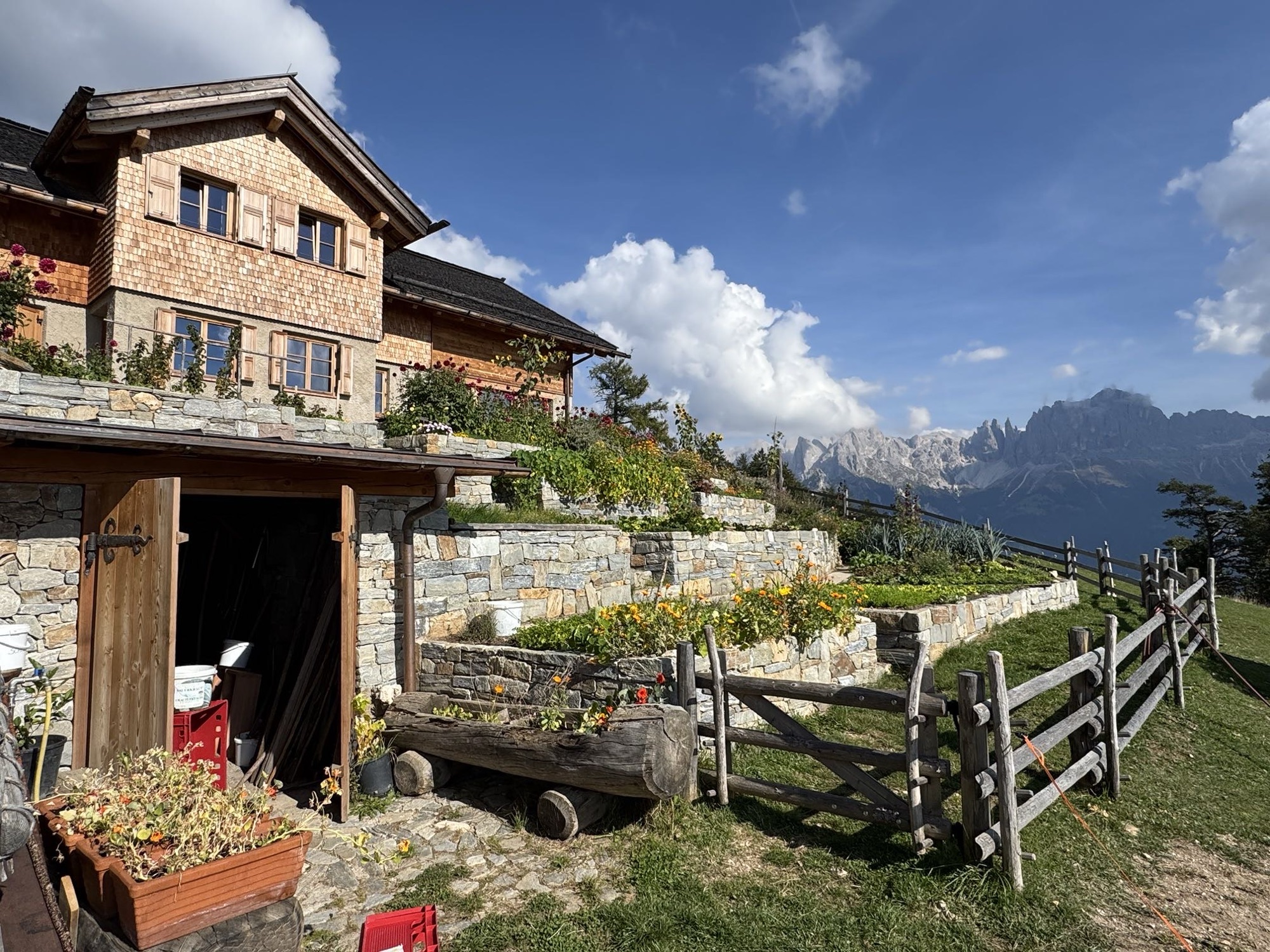 Schutzhütte Tschafon