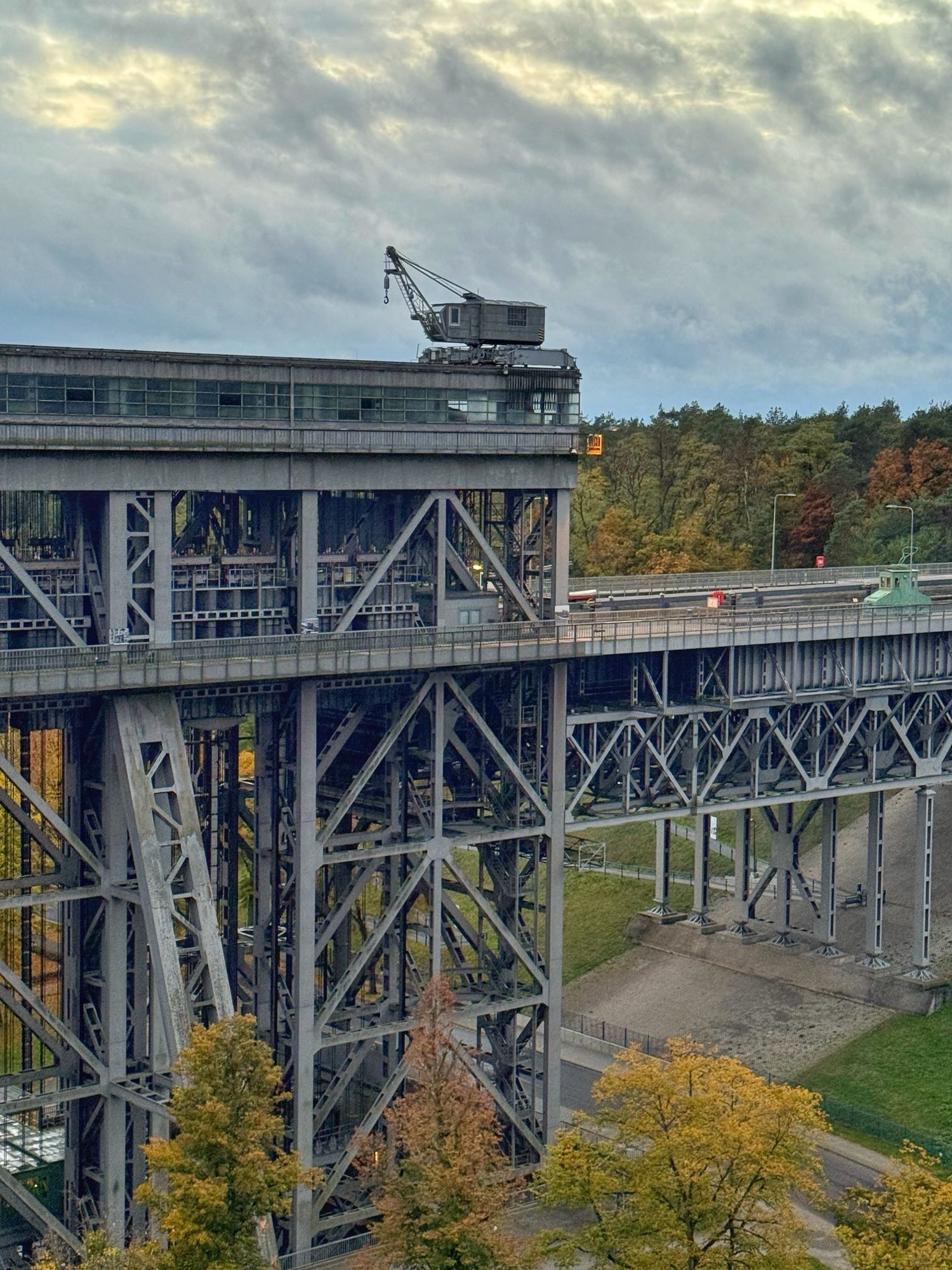 Laufkran auf dem alten Schiffshebewerk Niederfinow